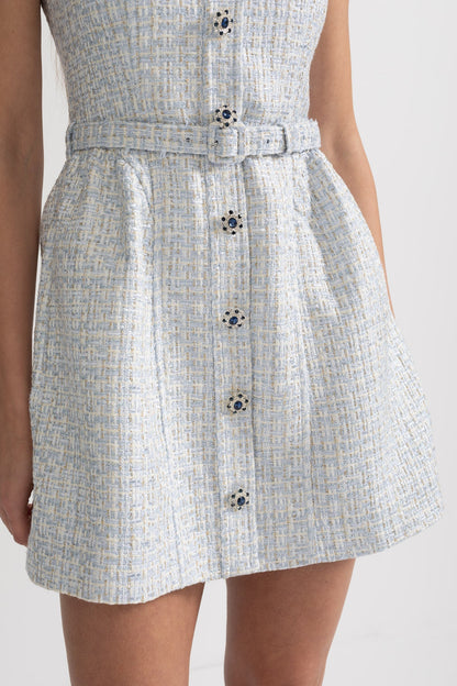 Camila - Vestido Mini Texturizado con Corpiño Ajustado y Botones Contrastantes - Azul Claro