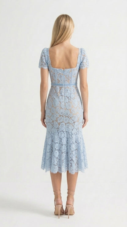 Natalia - Vestido de Encaje con Manga Corta y Delicado Cinturón a Juego - Azul