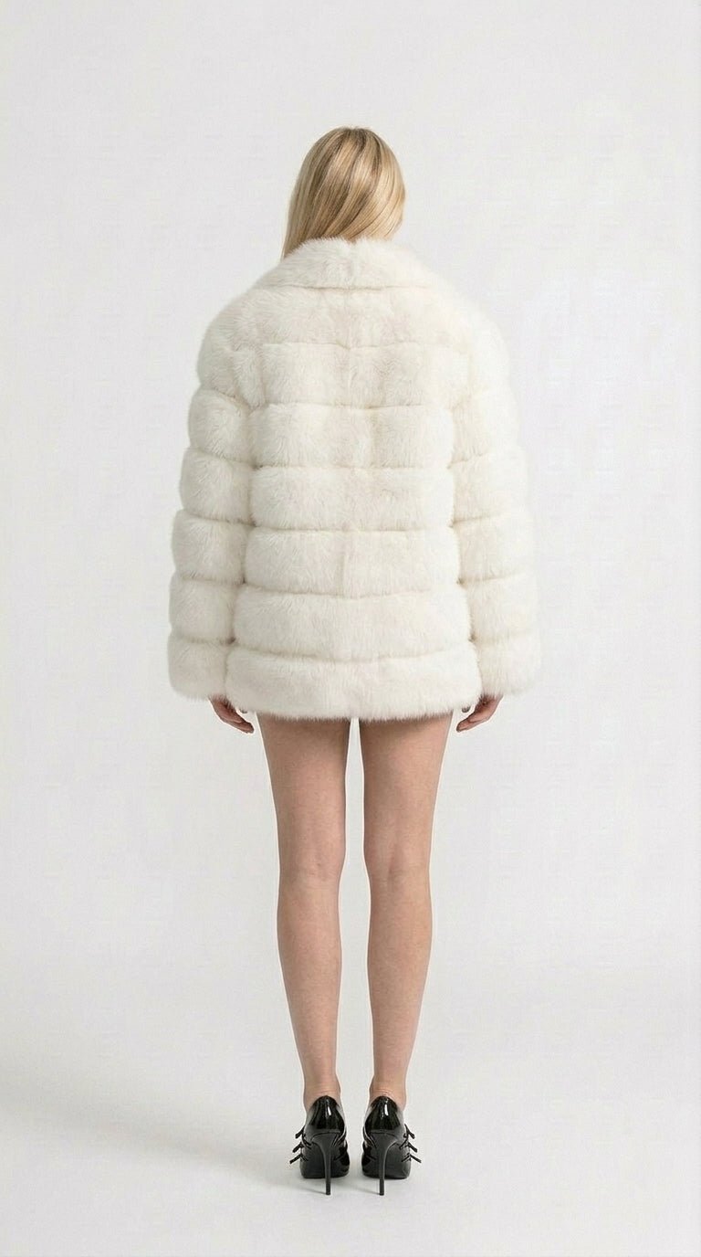 Natalia - Chaqueta de Piel de Zorro en Capas con Cuello Chal Oversized - Blanco