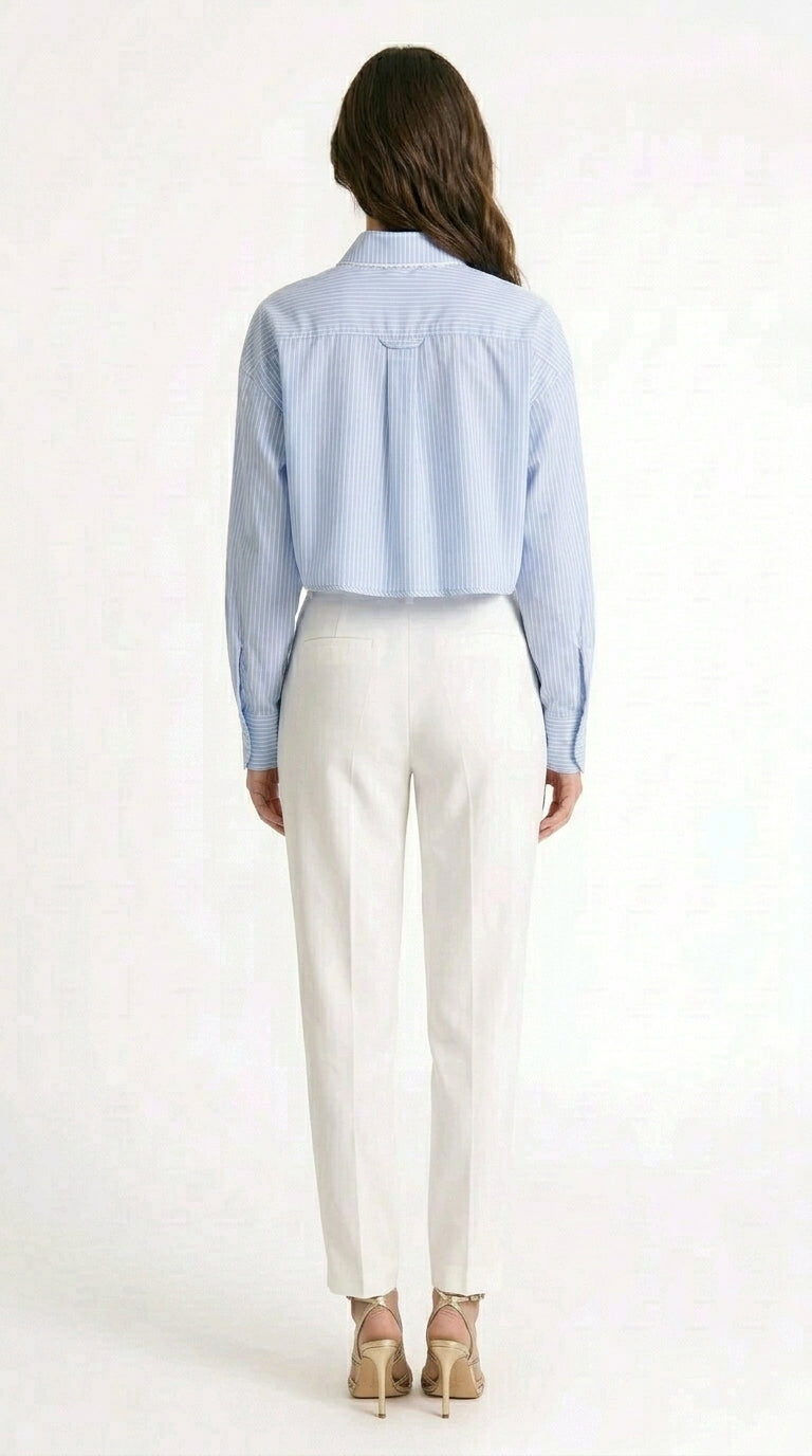 Silvia - Camisa de Algodón a Rayas con Paneles de Encaje - Azul Claro