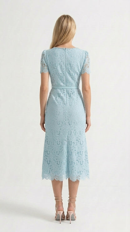 Valentina - Delicado Vestido Midi de Encaje Azur - Azul Bebé