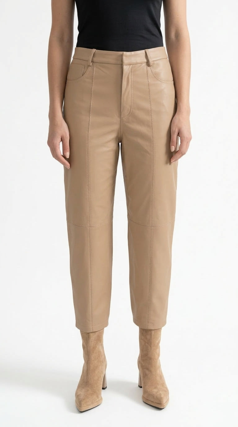Mercedes - Pantalones Rectos de Piel con Costuras Decorativas - Beige
