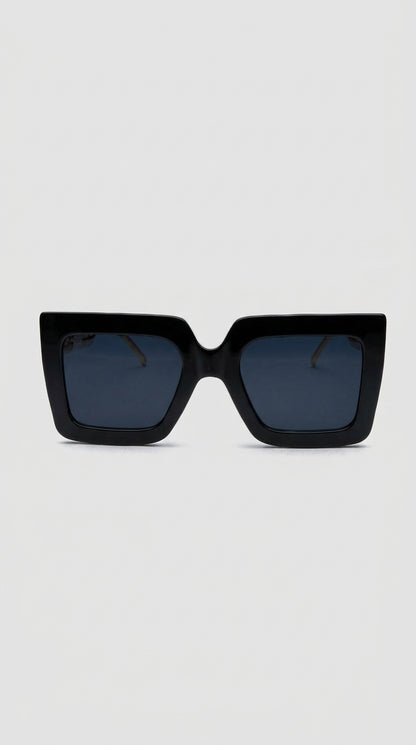 Remedios - Gafas de Sol Cuadradas con Brazos de Cadena Dorada - Negro