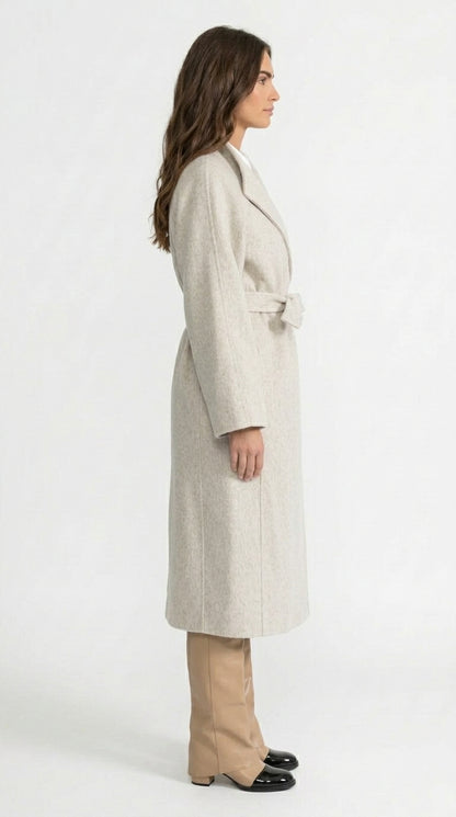 Fernanda - Abrigo Midi con Cinturón y Cuello Alto - Beige