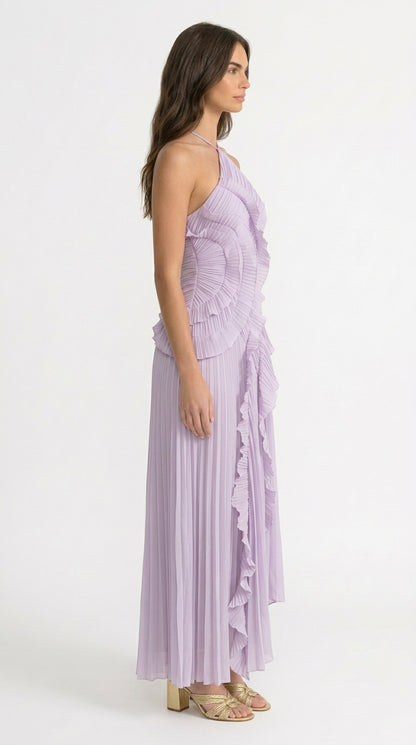Sofía - Vestido Midi Plisado Halter con Detalles de Volantes en Cascada - Lavanda